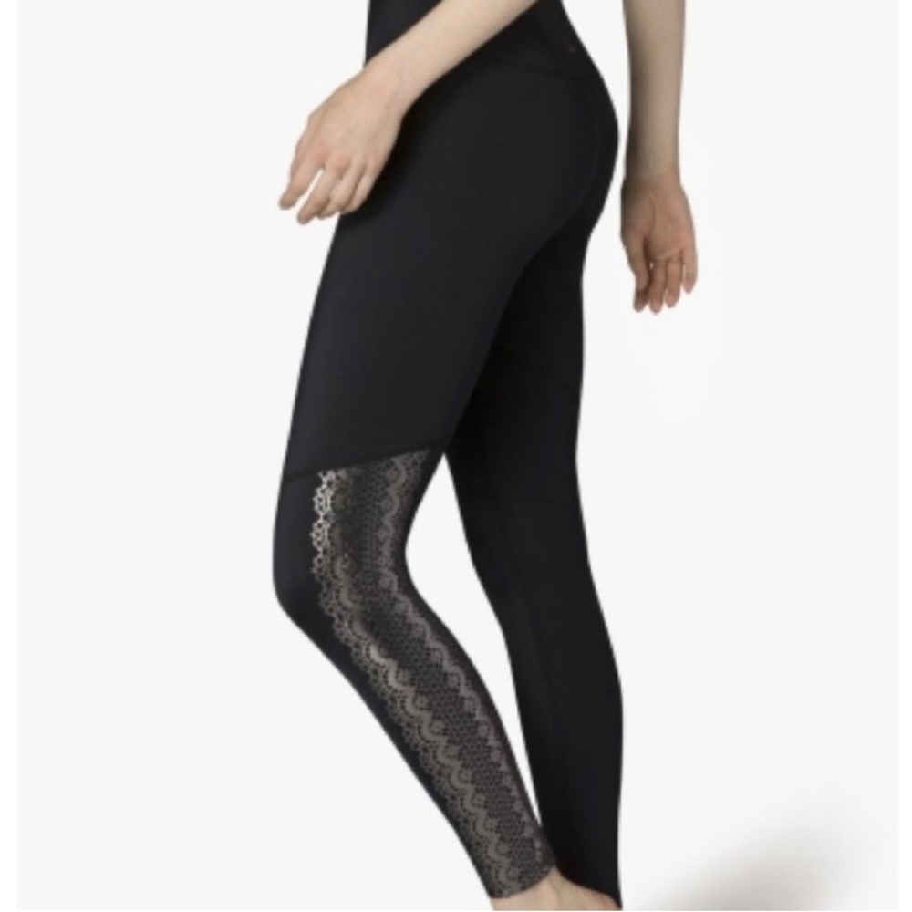 Beyond Yoga Down the Line Midi Leggings